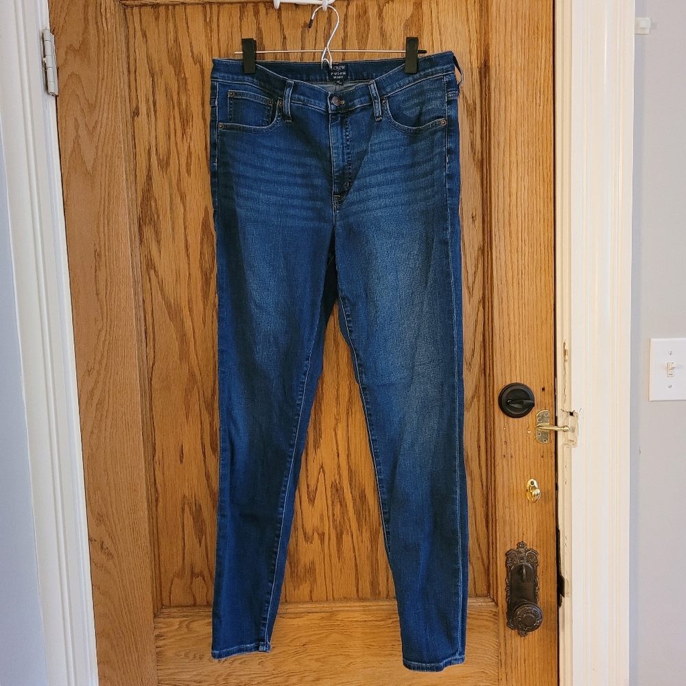 J Crew Tall 9" Mid-Rise Skinny Jean in Signature Stretch, 31T, EUC